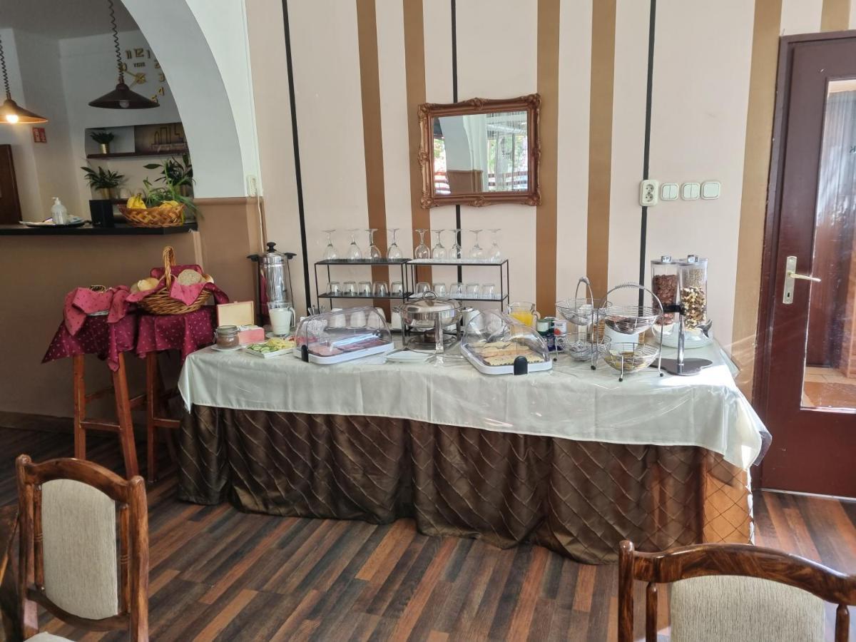 Belvarosi Panzio Siófok Zewnętrze zdjęcie